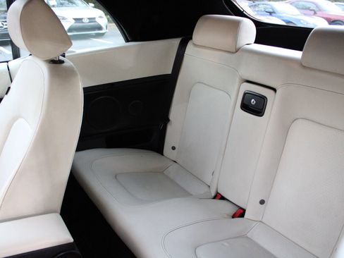 Used 2007 Volkswagen Beetle Triple White Edition image 20