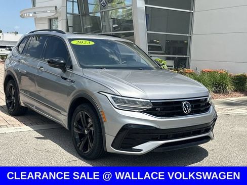 Certified 2023 Volkswagen Tiguan SE R-Line FWD image 5