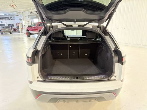 Used 2020 Land Rover Range Rover Velar R-Dynamic S AWD/4WD image 28
