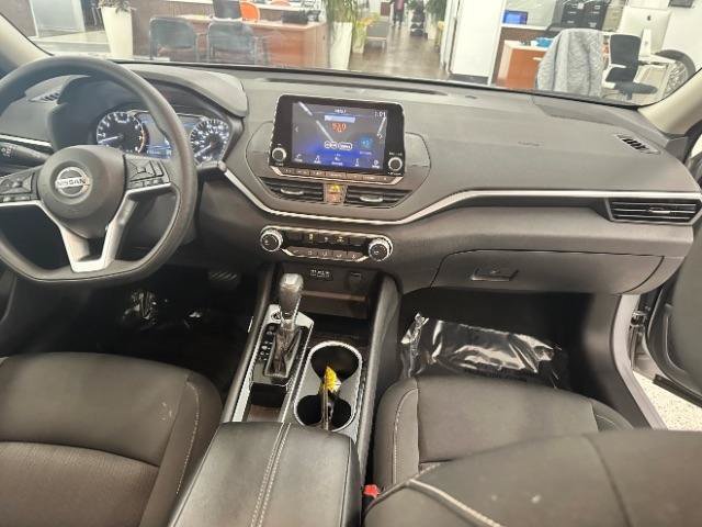 Used 2021 Nissan Altima 2.5 SV FWD image 10