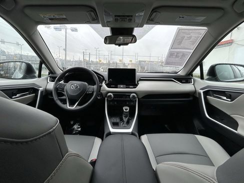Certified 2025 Toyota RAV4 XLE Premium image 17