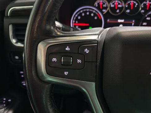 Used 2021 Chevrolet Suburban LT image 12