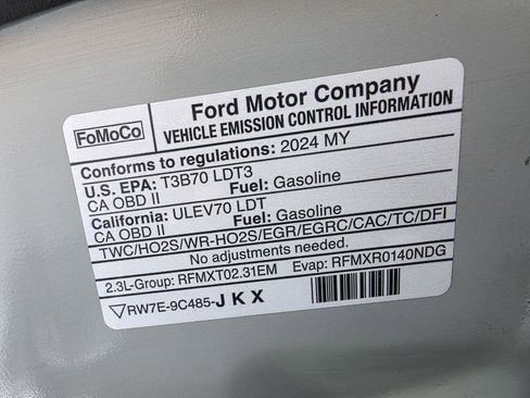 Used 2024 Ford Bronco Everglades image 33