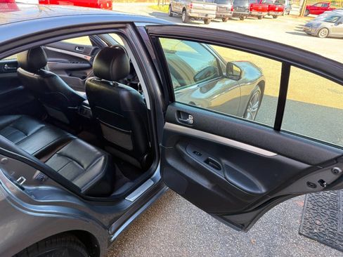 Used 2012 INFINITI G37 x Sedan w/ Premium Pkg image 15