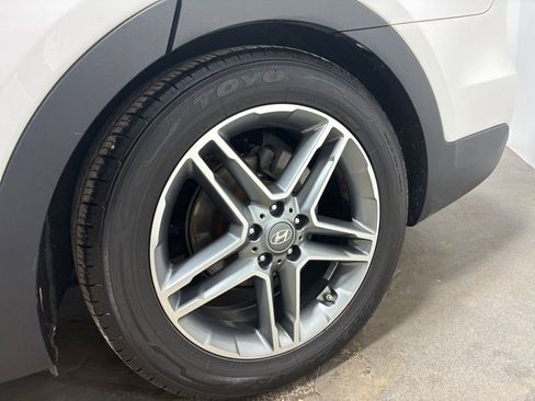 Used 2017 Hyundai Santa Fe Limited w/ Cargo Package image 5