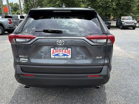 Used 2019 Toyota RAV4 XLE Premium w/ Advanced Technology Package FWD image 9