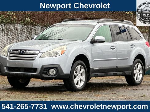 Used 2013 Subaru Outback 2.5i Premium w/ All-Weather Pkg image 9