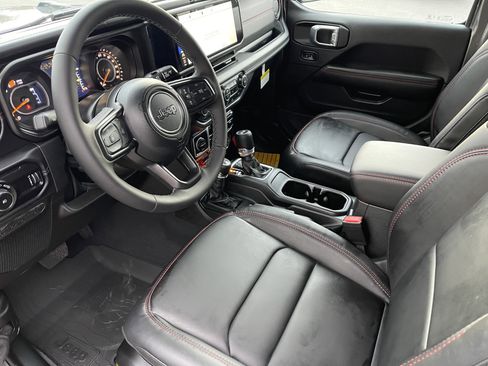 New 2026 Jeep Wrangler Unlimited Rubicon w/ Technology Group image 14