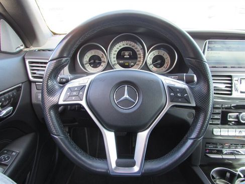 Used 2014 Mercedes-Benz E 550 Cabriolet image 16