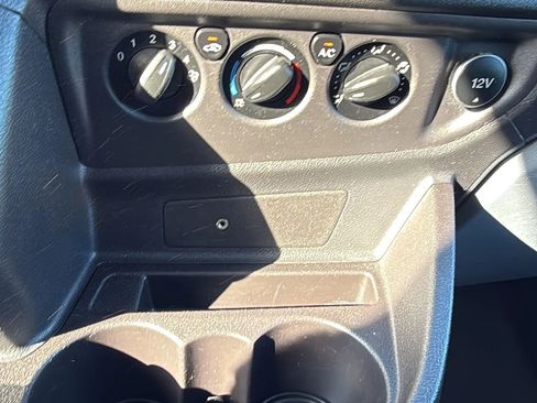 Used 2017 Ford Transit 350 XLT image 15