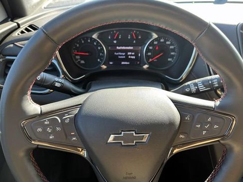 Used 2023 Chevrolet Equinox RS FWD image 20