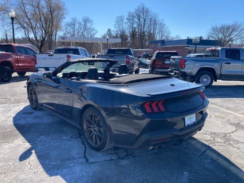 Used 2024 Ford Mustang GT Premium image 5