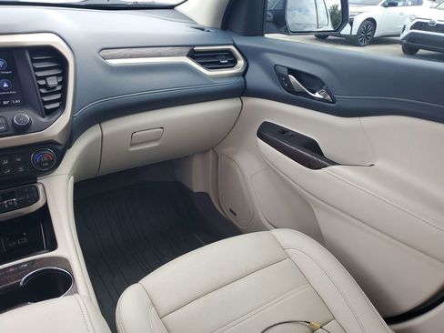 Used 2022 GMC Acadia Denali w/ Denali Ultimate Package image 11