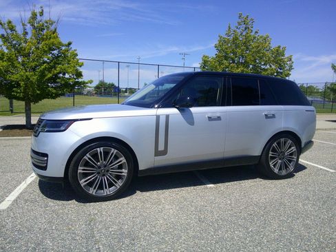 Used 2023 Land Rover Range Rover SE AWD/4WD image 26
