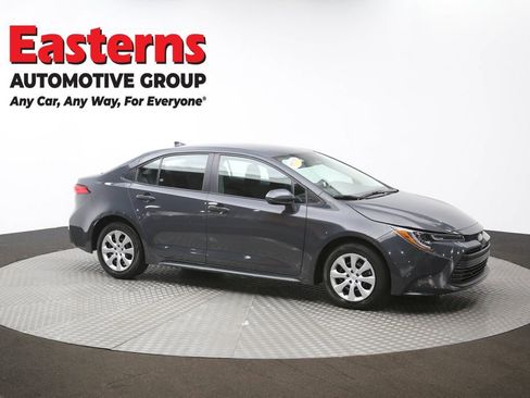 Used 2025 Toyota Corolla LE image 46