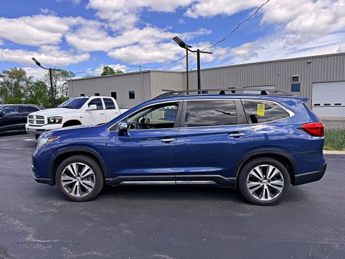 Used 2019 Subaru Ascent Touring AWD/4WD image 6
