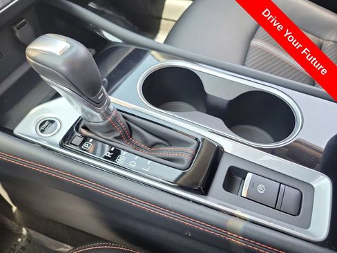 Used 2025 Nissan Altima 2.5 SR AWD/4WD image 14