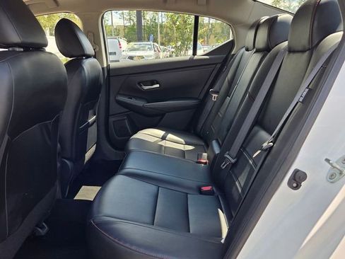 Used 2025 Nissan Sentra SR w/ SR Premium Package FWD image 10