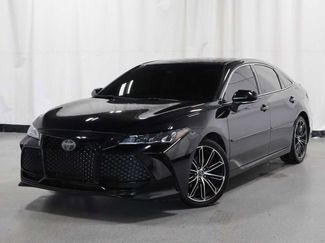 Used 2019 Toyota Avalon XSE w/ Protection Package FWD video 1