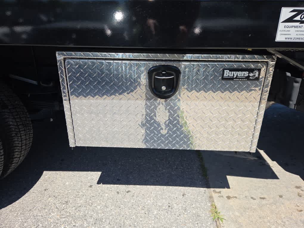 New 2025 Ford F350 XL w/ XL Chrome Package RWD image 9