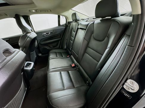 Used 2024 Volvo S60 B5 Plus image 28