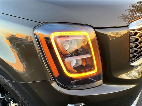 Used 2020 Kia Telluride SX image 30