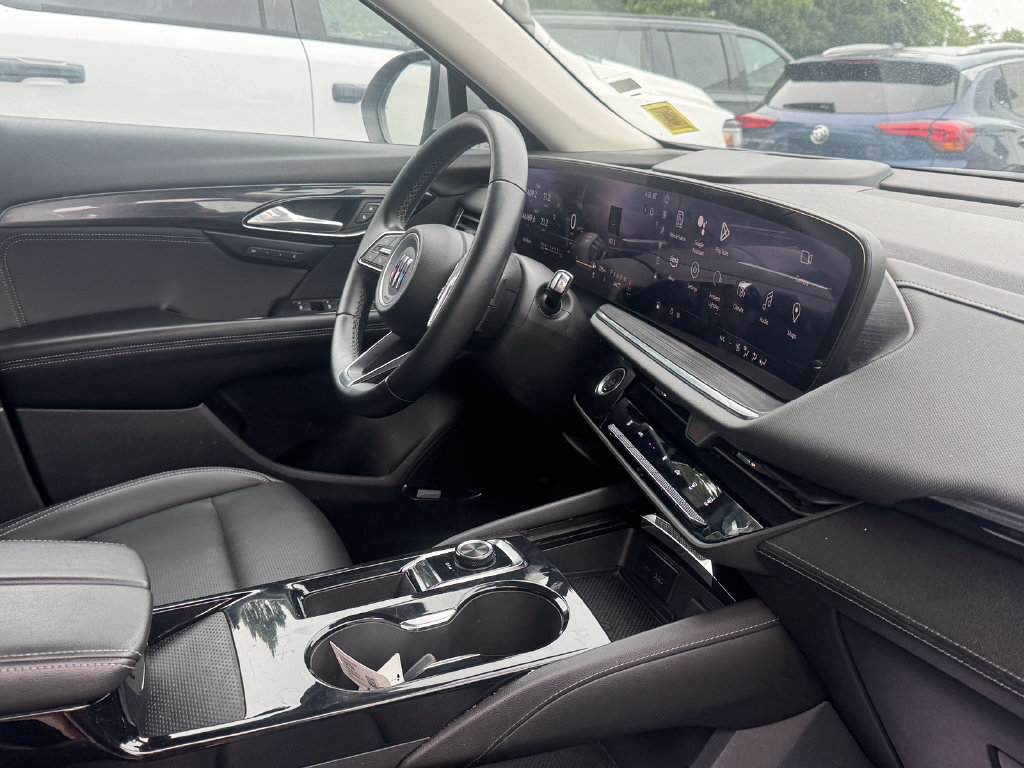 Used 2024 Buick Envision Preferred AWD/4WD image 29