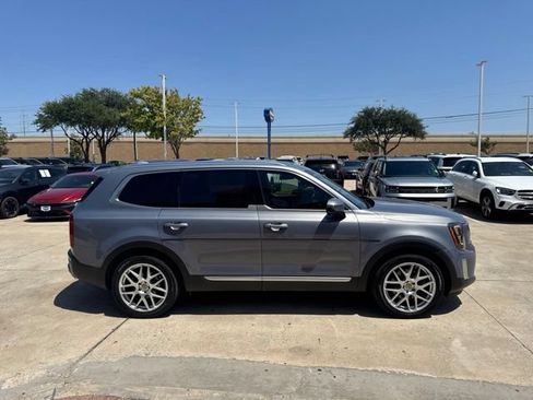 Used 2021 Kia Telluride SX AWD/4WD image 3