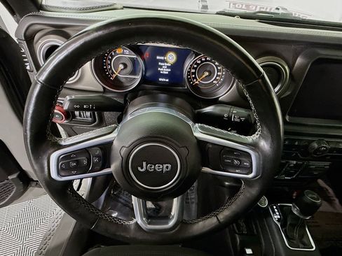 Used 2021 Jeep Wrangler Unlimited Sahara AWD/4WD image 21