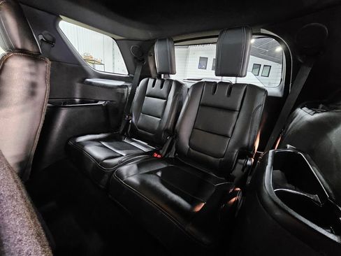 Used 2016 Ford Explorer Limited image 29