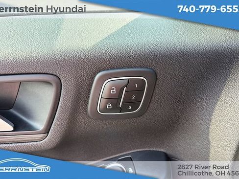 Used 2023 Ford Escape Platinum w/ Premium Technology Package AWD/4WD image 16