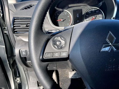 Used 2023 Mitsubishi Eclipse Cross SE image 16