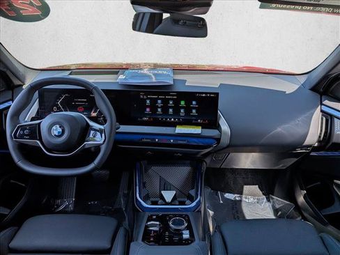 Certified 2025 BMW X3 xDrive30 w/ Premium Package AWD/4WD image 18