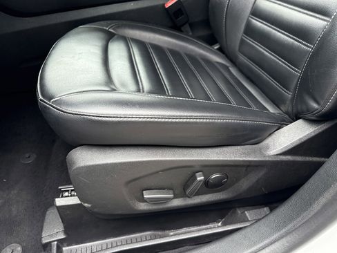 Used 2023 Ford Edge SEL image 12