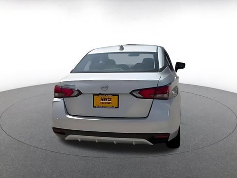 Used 2025 Nissan Versa SV FWD image 16
