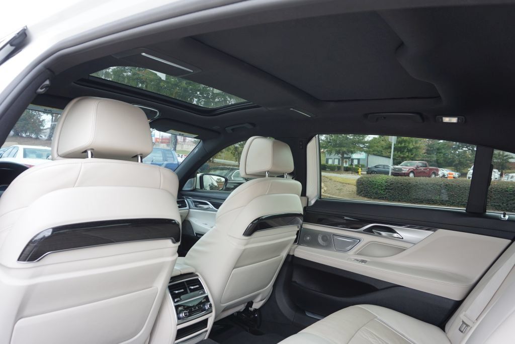 Used 2016 BMW 750i xDrive AWD/4WD image 23