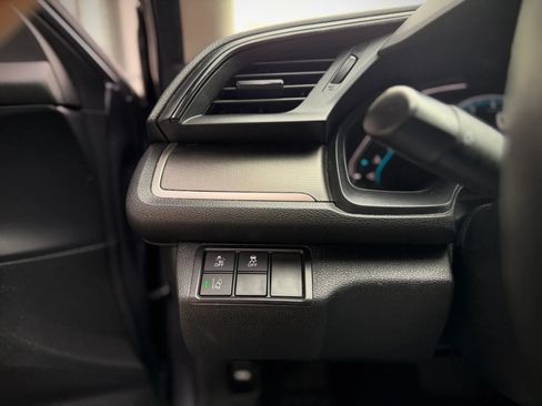 Used 2020 Honda Civic LX image 8