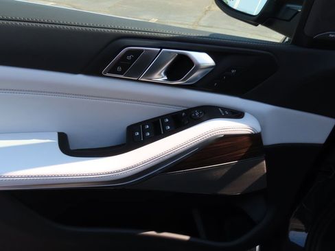 New 2026 BMW X5 xDrive40i w/ Executive Package image 27