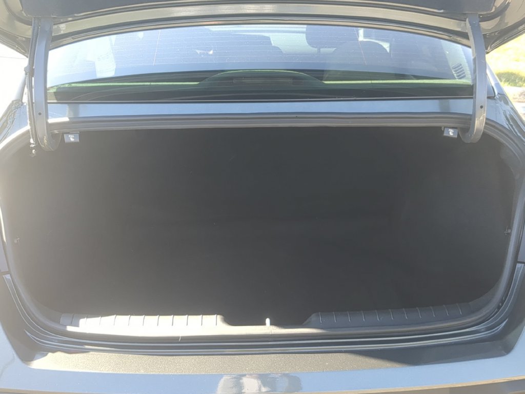Used 2024 Hyundai Elantra SEL FWD image 23