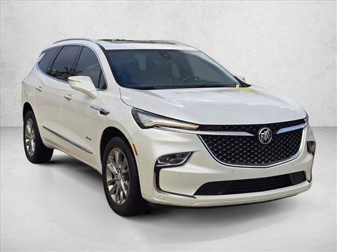 Used 2022 Buick Enclave Avenir w/ Avenir Technology Package FWD image 3