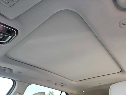 Used 2021 Jeep Grand Cherokee L Overland w/ Trailer Tow Group (B) image 20