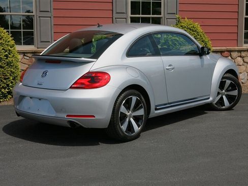 Used 2013 Volkswagen Beetle 2.0T FWD image 5