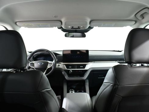 New 2026 Ford Explorer Active w/ Active Comfort Package AWD/4WD image 17