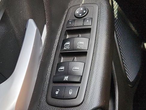 Used 2023 RAM 1500 Lone Star AWD/4WD image 22