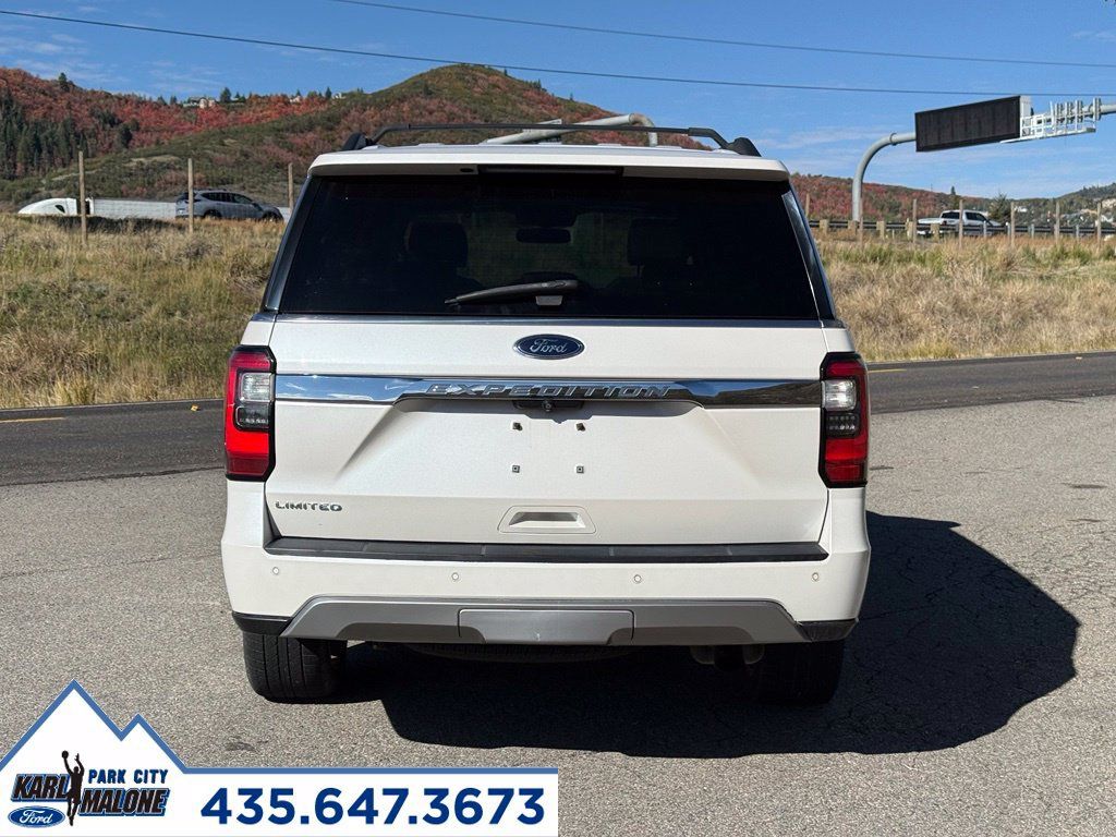 Used 2018 Ford Expedition Limited w/ Equipment Group 302A AWD/4WD image 4