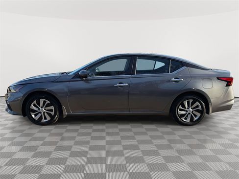 Used 2022 Nissan Altima 2.5 S image 4