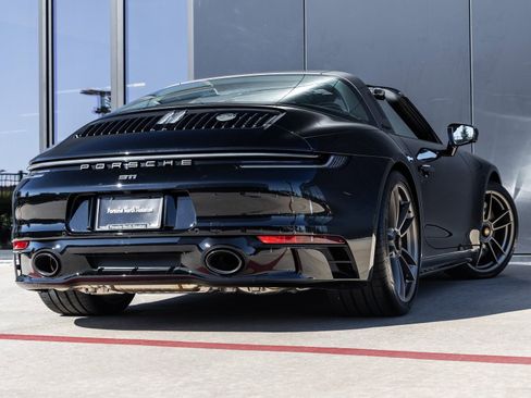 Certified 2024 Porsche 911 Targa Edition 50 Years Porsche image 12