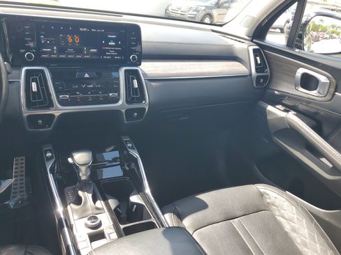 Used 2021 Kia Sorento SX Prestige image 21