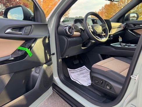 New 2026 Chevrolet Equinox ACTIV w/ Convenience Package III image 21