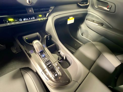 New 2026 Toyota Crown Signia AWD/4WD image 26
